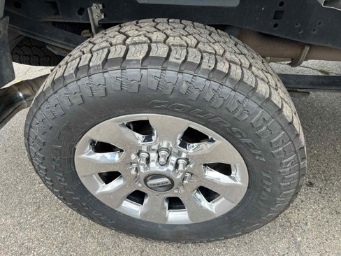 Used 2019 Ford F250 Lariat w/ Lariat Ultimate Package image 14