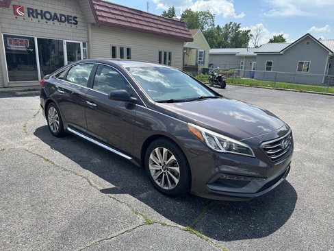 Used 2016 Hyundai Sonata Sport w/ Option Group 1V image 7