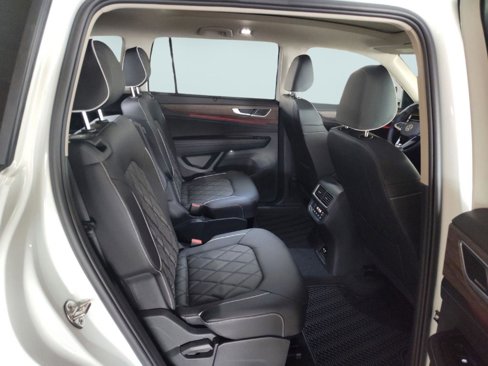 New 2025 Volkswagen Atlas SEL Premium R-Line image 29