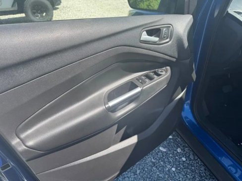 Used 2018 Ford Escape SE w/ Ford Safe & Smart Package image 10