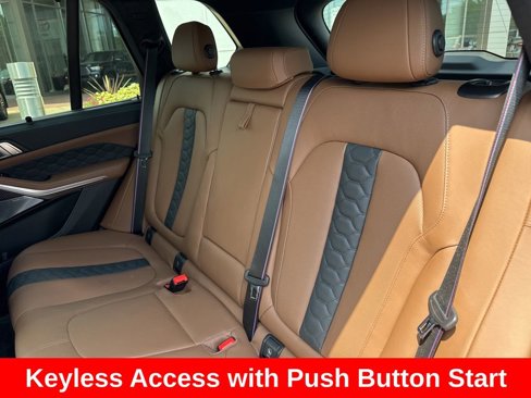 Used 2025 BMW X5 M Competition w/ Executive Package image 18