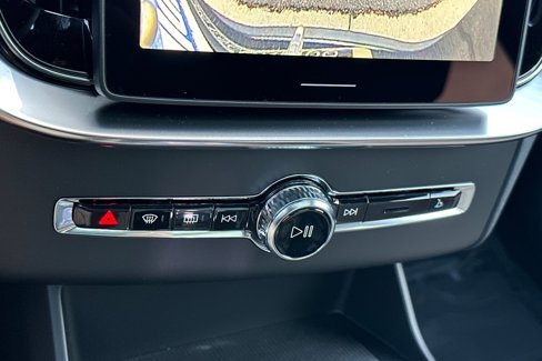 New 2026 Volvo XC90 B6 Ultra w/ Lounge Package image 19