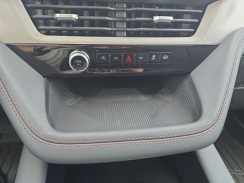 New 2025 Ford Explorer Active w/ Active Comfort Package image 23