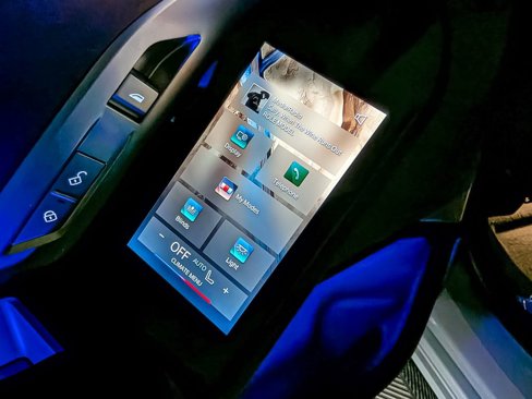 New 2026 BMW 740i xDrive image 27