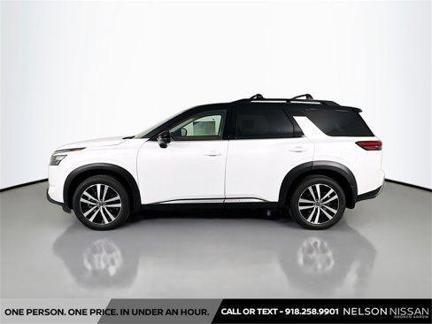 New 2025 Nissan Pathfinder Platinum image 8