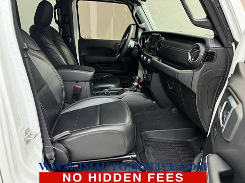 Used 2023 Jeep Wrangler Sahara image 20