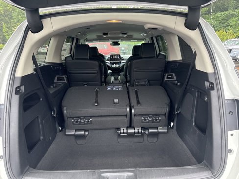 New 2025 Honda Odyssey Touring image 12