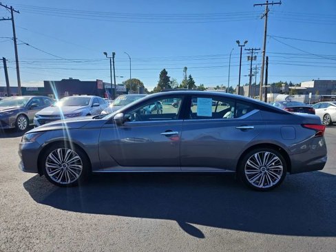 Used 2023 Nissan Altima 2.5 SL image 4