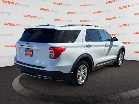 Used 2023 Ford Explorer XLT w/ Equipment Group 202A image 5
