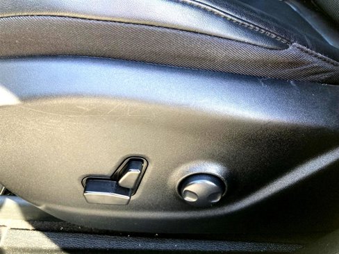 Used 2023 Jeep Cherokee Altitude Lux image 11