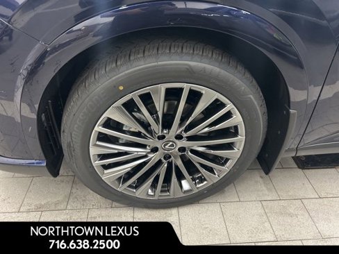 New 2025 Lexus RX 450h AWD w/ Luxury Package image 5