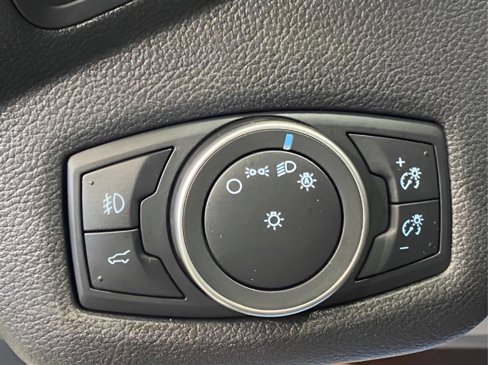 Used 2019 Ford Escape SE image 18