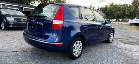 Used 2011 Hyundai Elantra GLS image 8