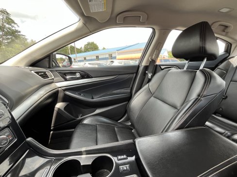 Used 2023 Nissan Maxima SV w/ Floor Mat Group image 15