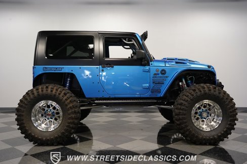 Used 2010 Jeep Wrangler Rubicon w/ PWR Convenience Group image 14