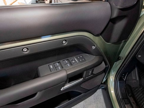 New 2025 Land Rover Defender 110 X image 35