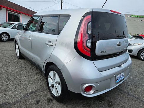 Used 2016 Kia Soul EV + w/ Sun & Fun Package image 5
