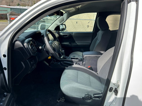 Used 2020 Toyota Tacoma SR w/ SX Package image 9