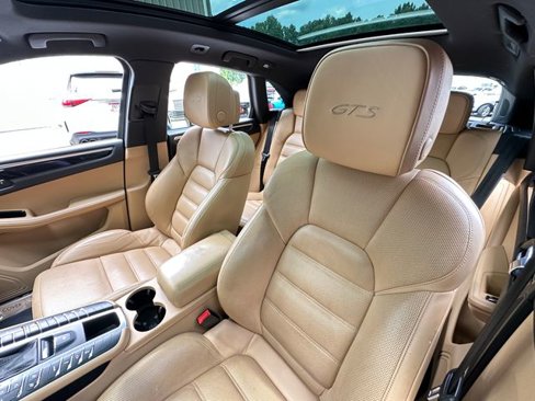 Used 2018 Porsche Macan GTS w/ Premium Package Plus image 12