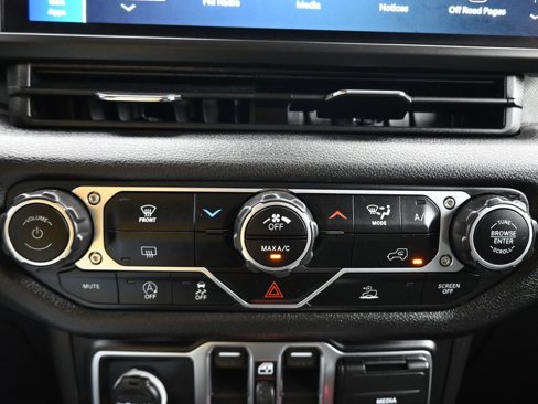 Used 2024 Jeep Wrangler Sport S image 22