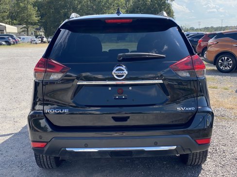 Used 2020 Nissan Rogue SV image 6
