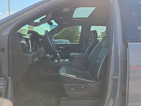 Used 2024 GMC Sierra 1500 AT4X image 14