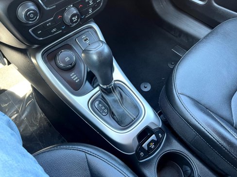 Used 2021 Jeep Compass Latitude image 19