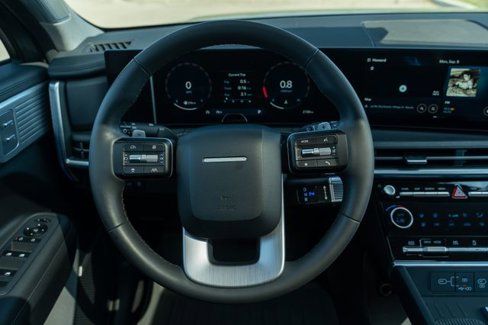 Used 2024 Hyundai Santa Fe Limited image 13