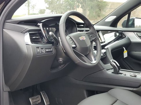 New 2025 Cadillac XT6 Sport w/ Technology Package image 10