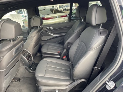 Used 2022 BMW X7 xDrive40i w/ M Sport Package image 29