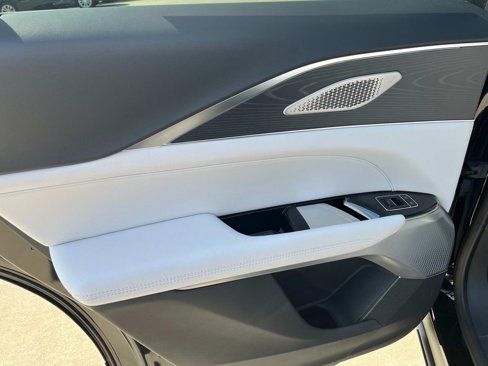 New 2026 Cadillac Lyriq Premium Sport image 18