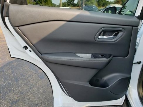 New 2026 Nissan Rogue SV image 17
