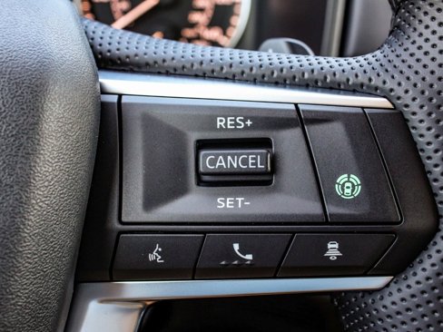 New 2025 Mitsubishi Outlander SE image 28