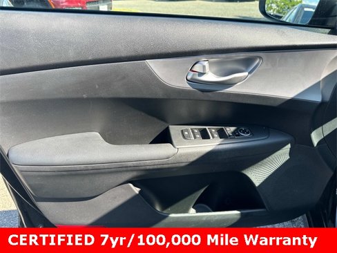 Used 2023 Kia Forte LXS image 13