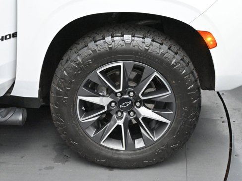Used 2023 Chevrolet Tahoe Z71 image 38