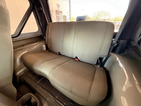 Used 2006 Jeep Wrangler X image 30