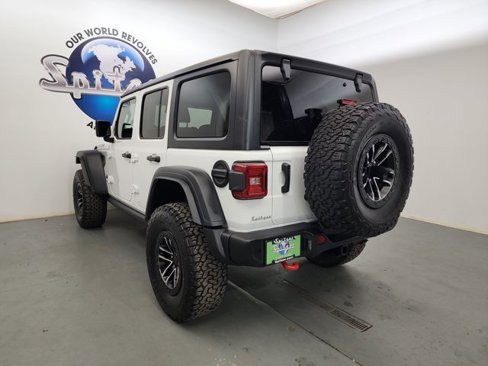 Used 2024 Jeep Wrangler Unlimited Rubicon w/ XTREMEE 35" Tire Package image 27