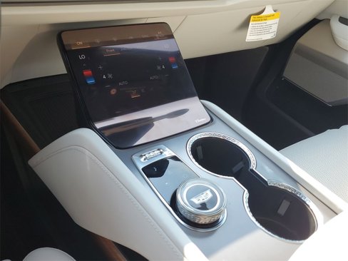 New 2026 Cadillac Vistiq Sport image 34