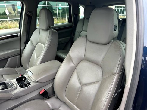 Used 2013 Porsche Cayenne image 18