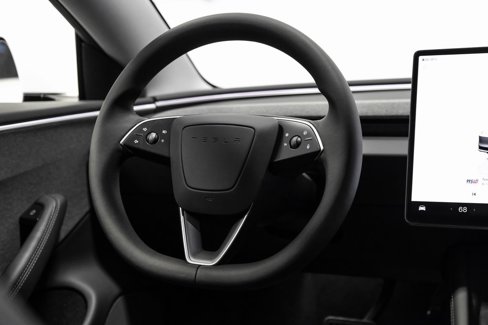 Used 2025 Tesla Model 3 Long Range image 19