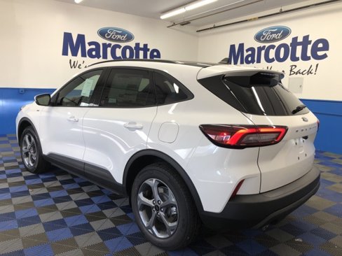 New 2025 Ford Escape ST-Line Select image 3