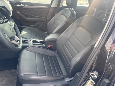 Used 2022 Volkswagen Jetta SE image 10