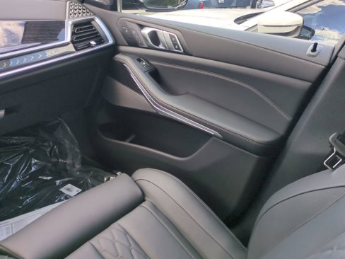 New 2026 BMW X5 xDrive40i w/ Executive Package image 16