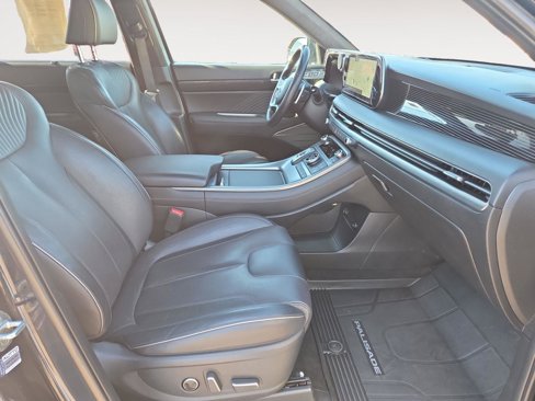 Used 2023 Hyundai Palisade Calligraphy image 16