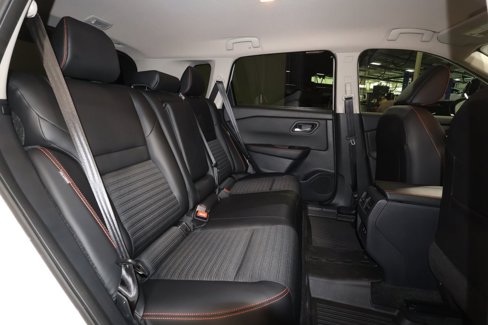 Used 2025 Nissan Rogue SV w/ Rock Creek Premium Package image 24