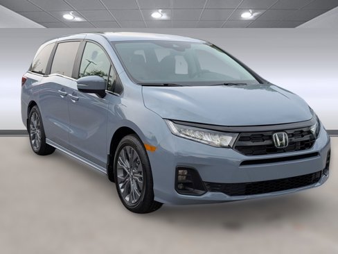 New 2026 Honda Odyssey Touring image 7
