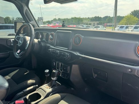 Used 2020 Jeep Gladiator Mojave image 2
