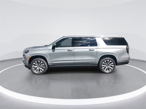 New 2026 Chevrolet Suburban High Country image 5