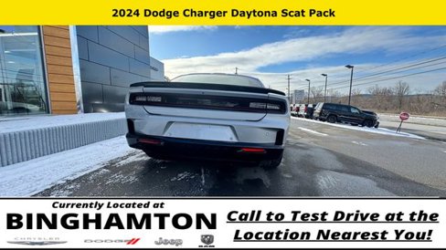 Used 2024 Dodge Charger R/T Scat Pack w/ Plus Group image 11