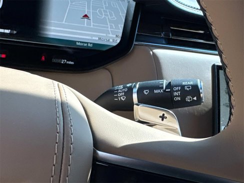 New 2025 Land Rover Range Rover SE image 29